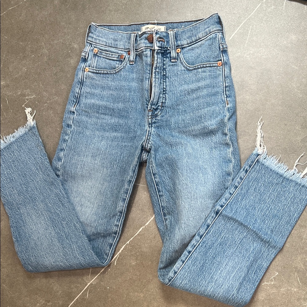 Levi's Light Blue Cropped Jeans